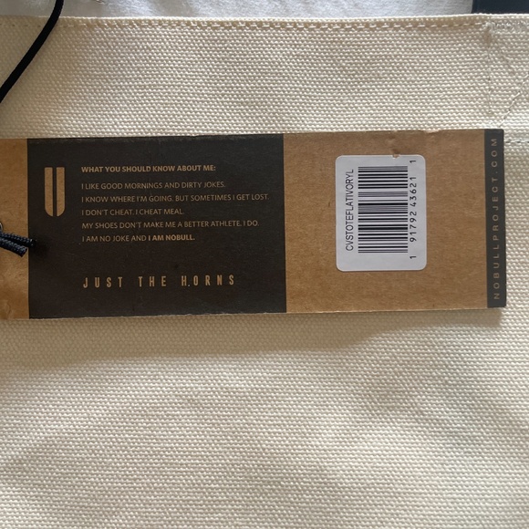 Nobull Canvas bag - Picture 2 of 5